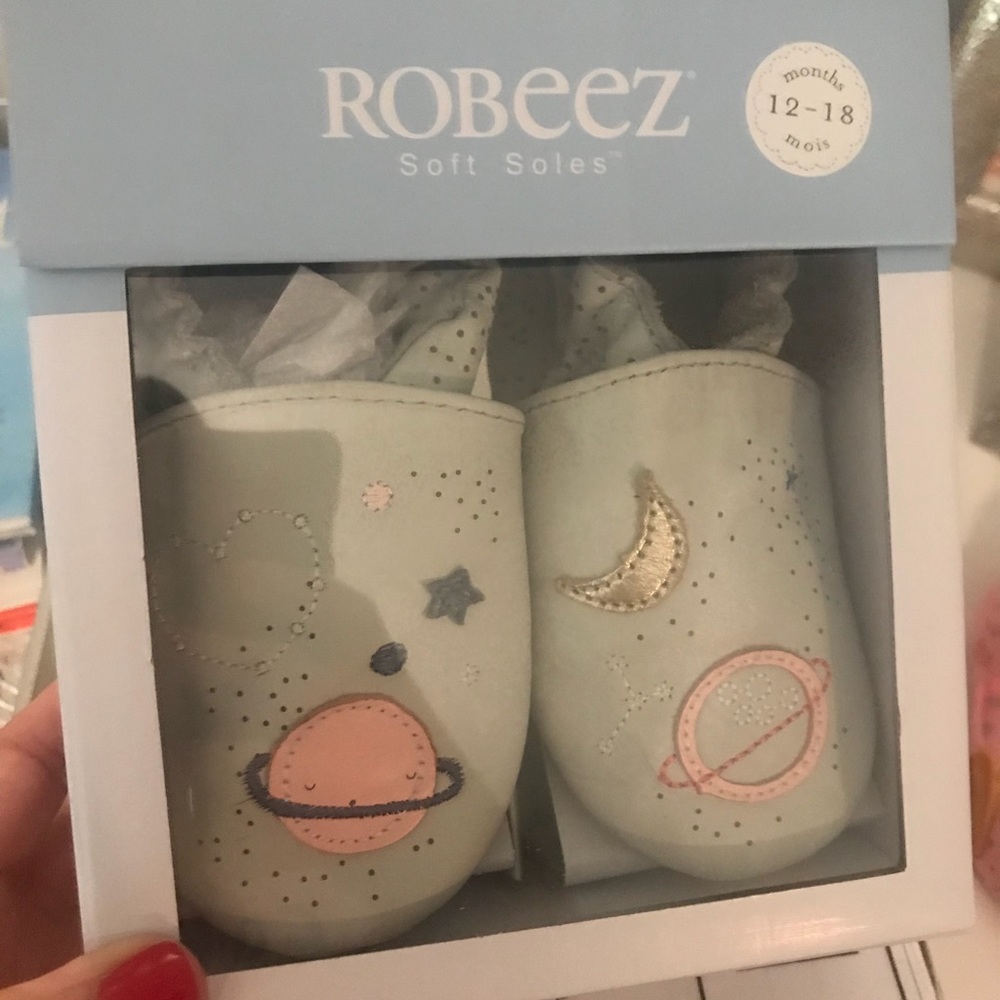 Crib shoe. 12-18months.